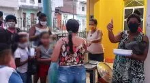 Itagi: Vereadora Lúcia com apoio de voluntárias distribui sopa a comunidade carente do município
