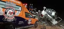 Acidente ente micro-ônibus e caminhão deixa 24 mortos no Norte da Bahia